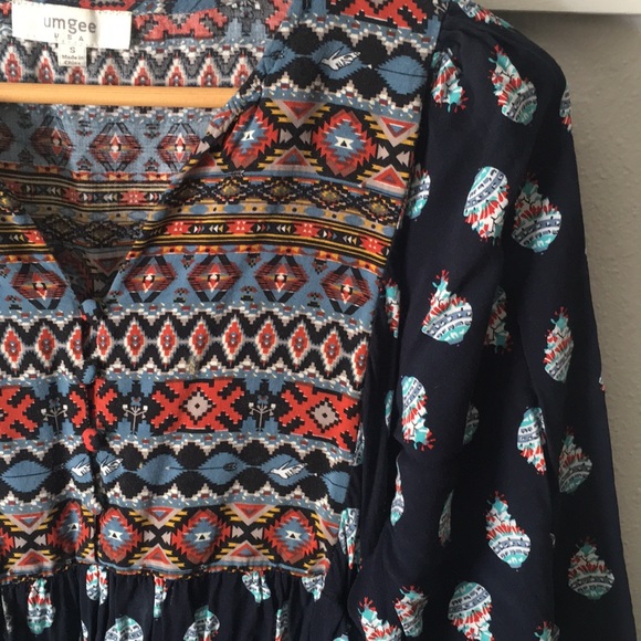 Patterned Tunic Top - Picture 2 of 3